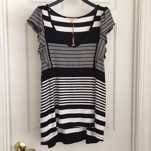 GIBSON LATIMER Women’s Top M Block White Stripes Short Sleeves NWT